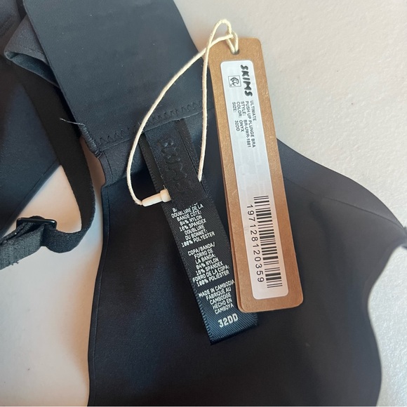 NWT Skims Women’s Ultimate Collection Push-Up Plunge Bra in Onyx - Size:32DD - Picture 8 of 8